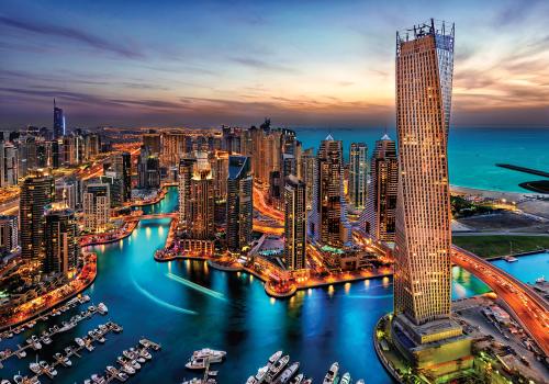 Noční Dubai